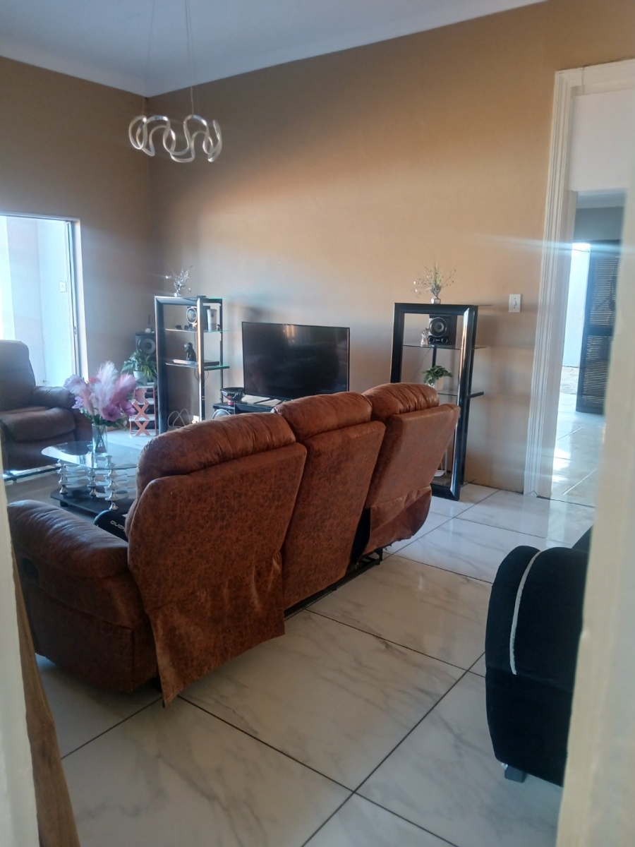 4 Bedroom Property for Sale in Kimberley North Northern Cape